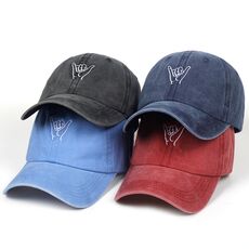 2019 New finger embroidery cap outdoor leisure Washed Baseball Caps Adjustable Hip Hop hat  100%Cotton Women Man  hats